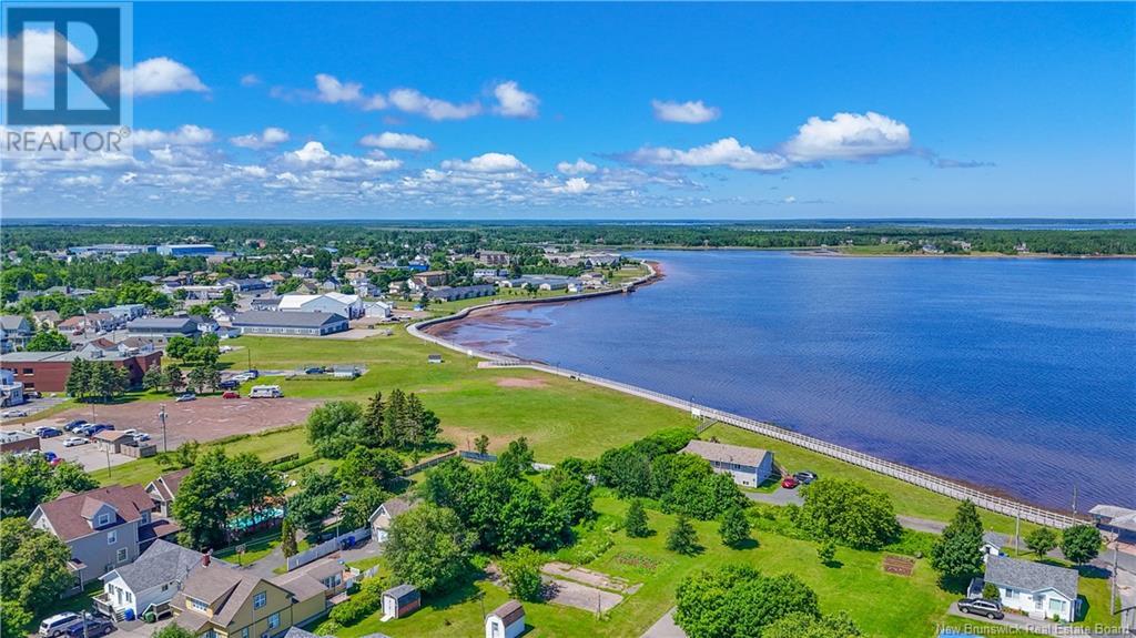 Photo 12 of 204 Jd Gauthier Boulevard, Shippagan NB