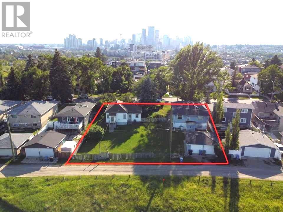 Single Family House Bungalow for Sale in  Child Avenue NE Renfrew Calgary 