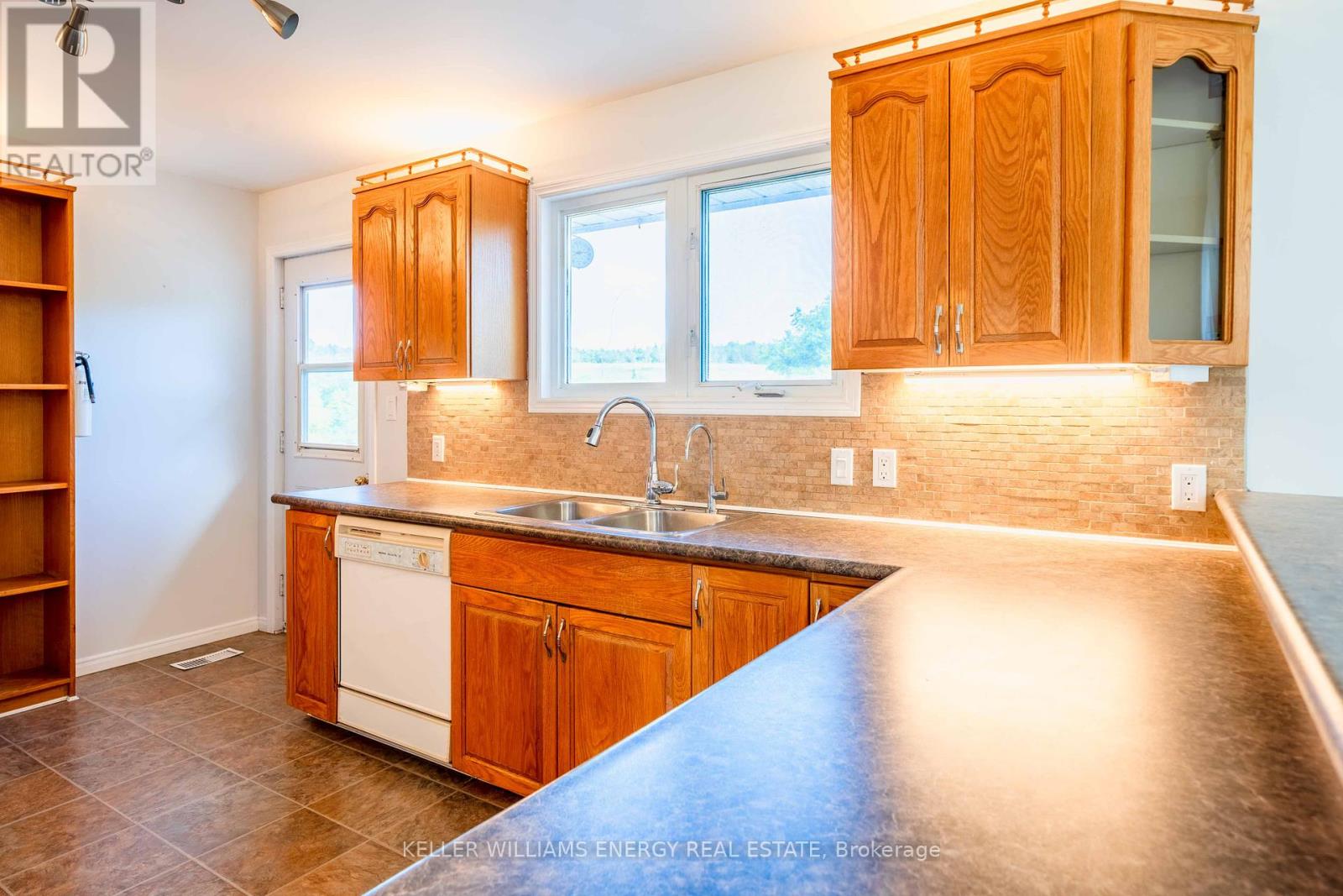 Photo 11 of 12699 Loyalist Parkway, Prince Edward County ON