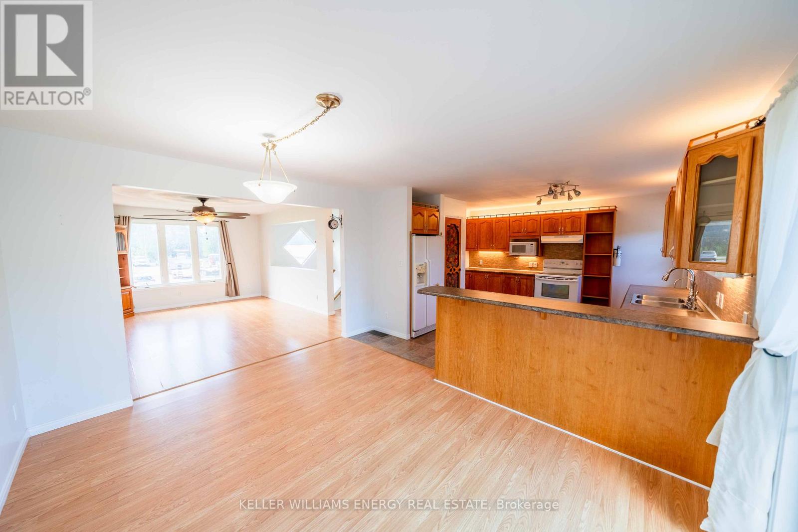 Photo 8 of 12699 Loyalist Parkway, Prince Edward County ON