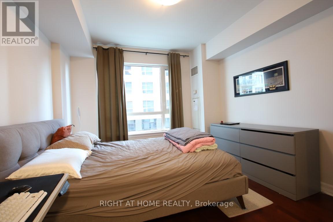 Photo 10 of 308 200 Besserer Street, Ottawa ON