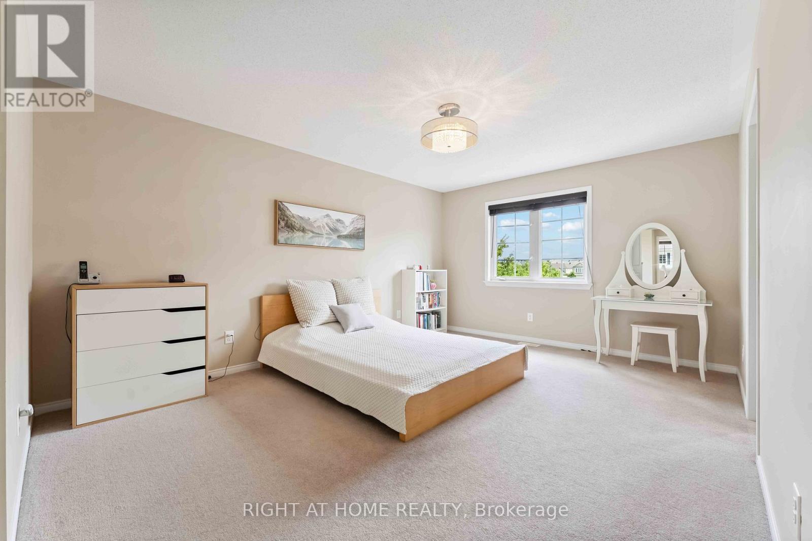 Photo 22 of 905 Caldermill Private, Ottawa ON