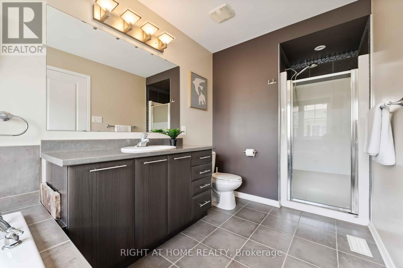 Photo 10 of 905 Caldermill Private, Ottawa ON