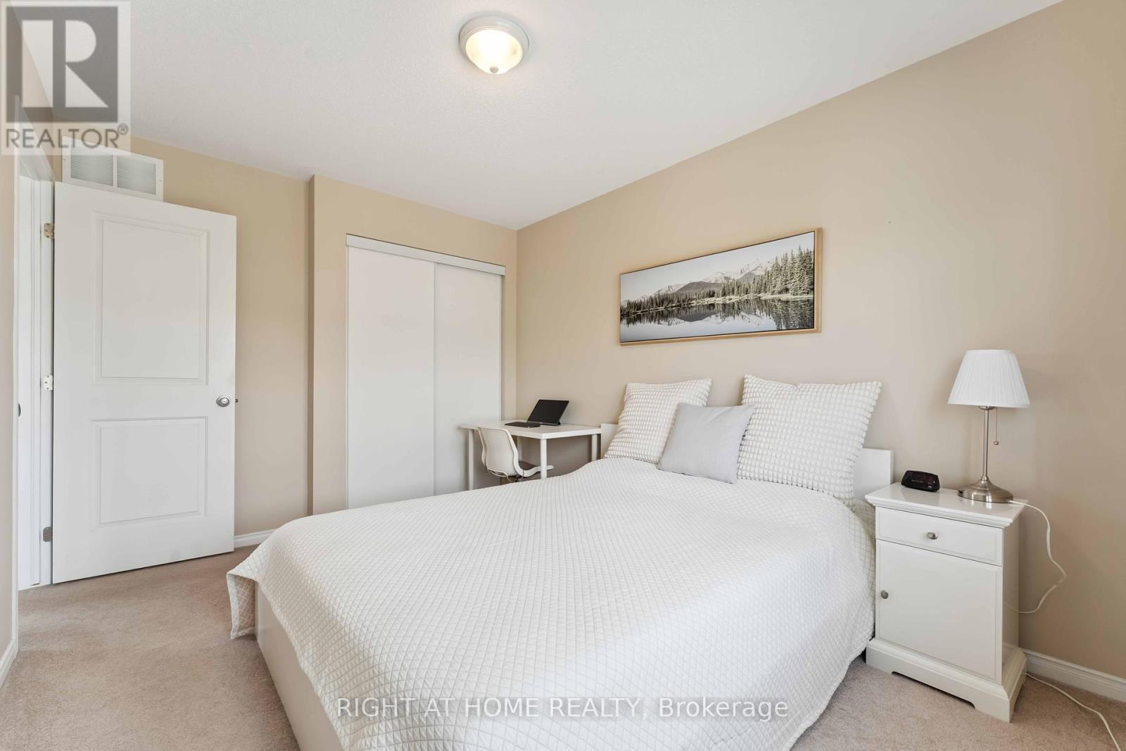 Photo 8 of 905 Caldermill Private, Ottawa ON
