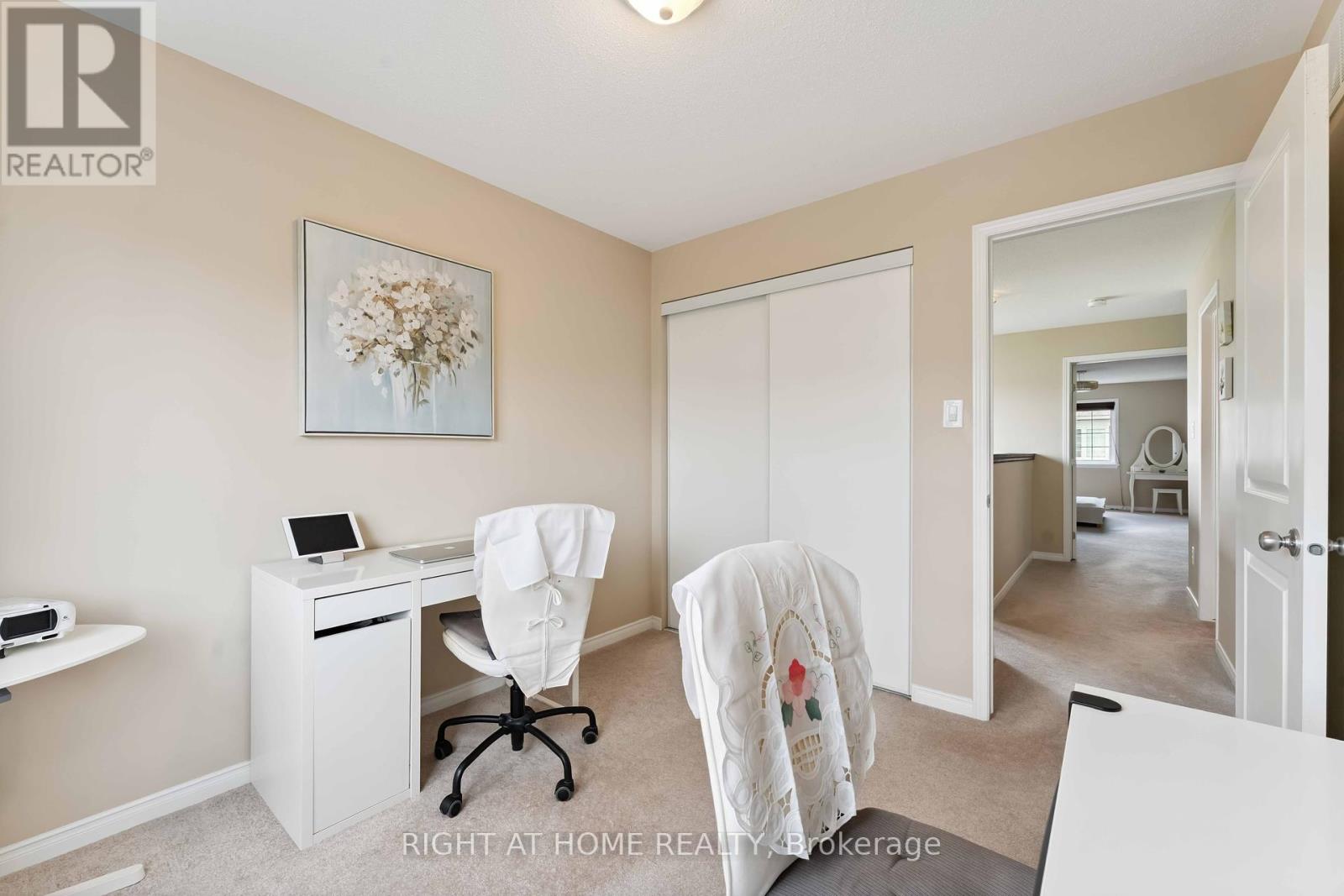 Photo 6 of 905 Caldermill Private, Ottawa ON