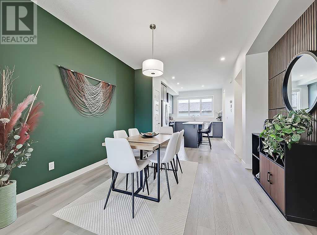 Single Family House for Sale in  Wolf Creek Drive SE Wolf Willow Calgary 