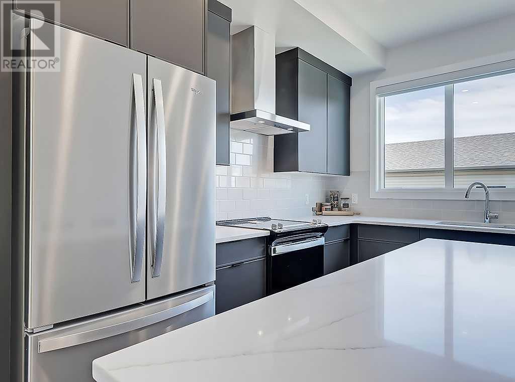 Single Family House for Sale in  Wolf Creek Drive SE Wolf Willow Calgary 