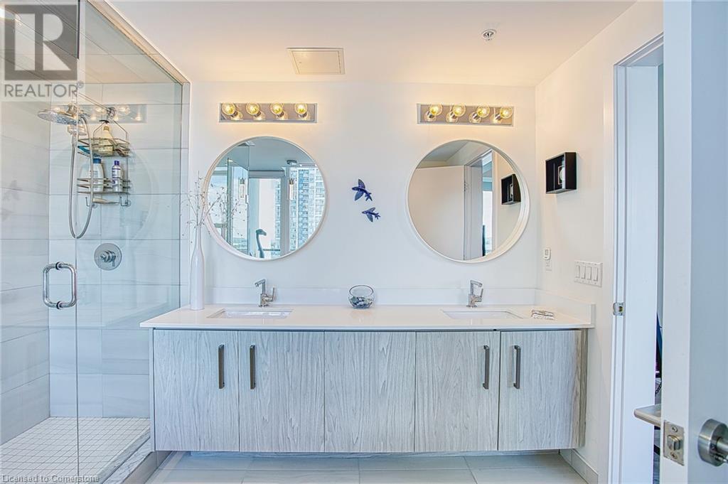 Photo 2 of 16 Concord Place Unit 707, Grimsby ON