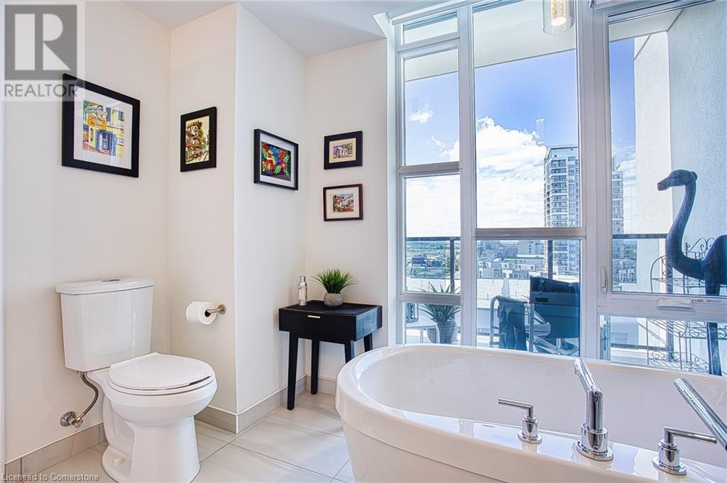 Photo 3 of 16 Concord Place Unit 707, Grimsby ON