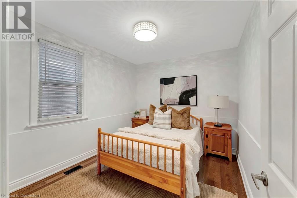 Photo 45 of 746 Roxborough Avenue, Hamilton ON