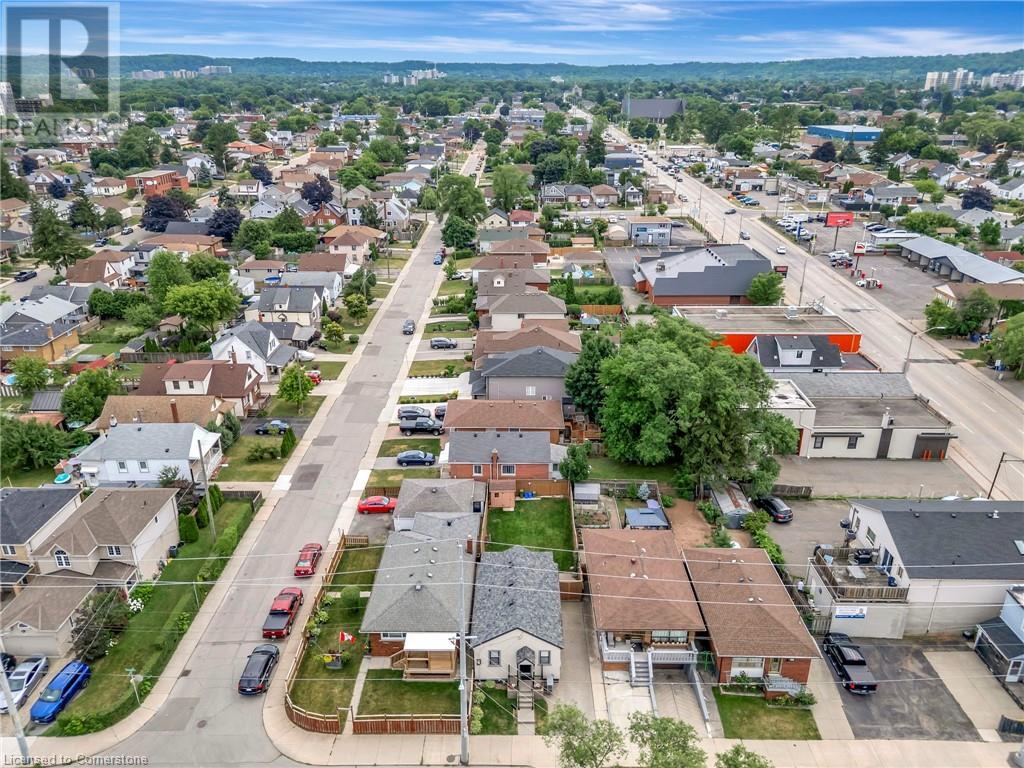 Photo 8 of 746 Roxborough Avenue, Hamilton ON