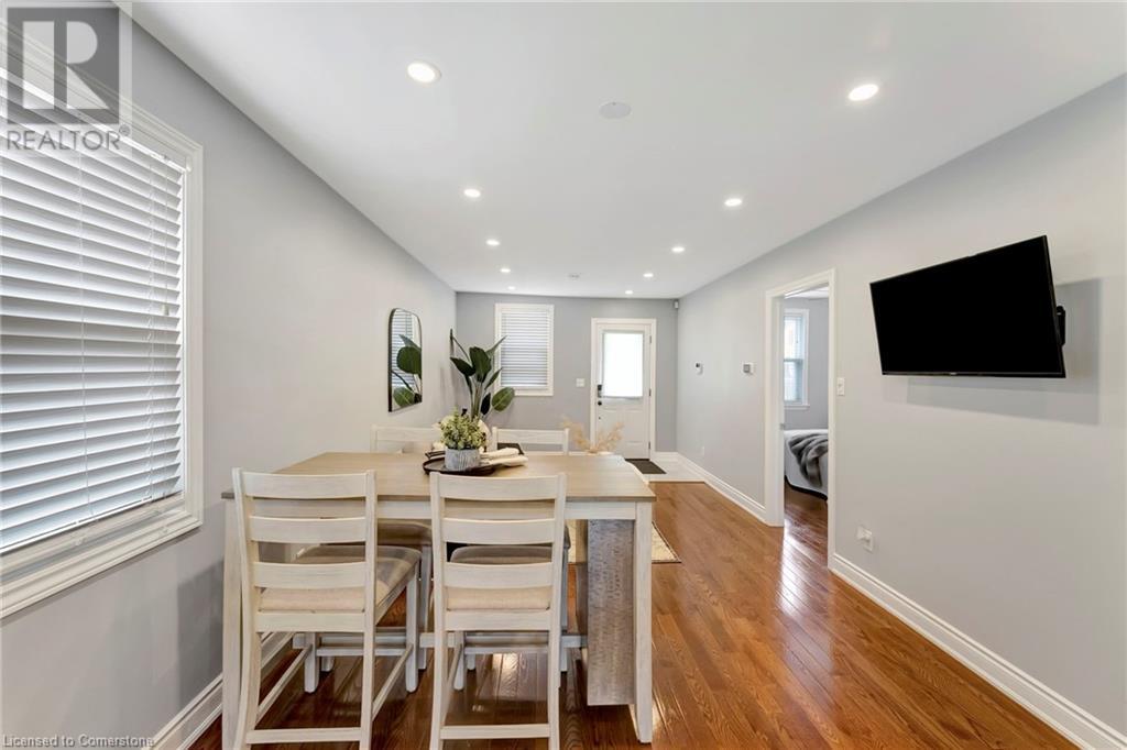 Photo 10 of 746 Roxborough Avenue, Hamilton ON
