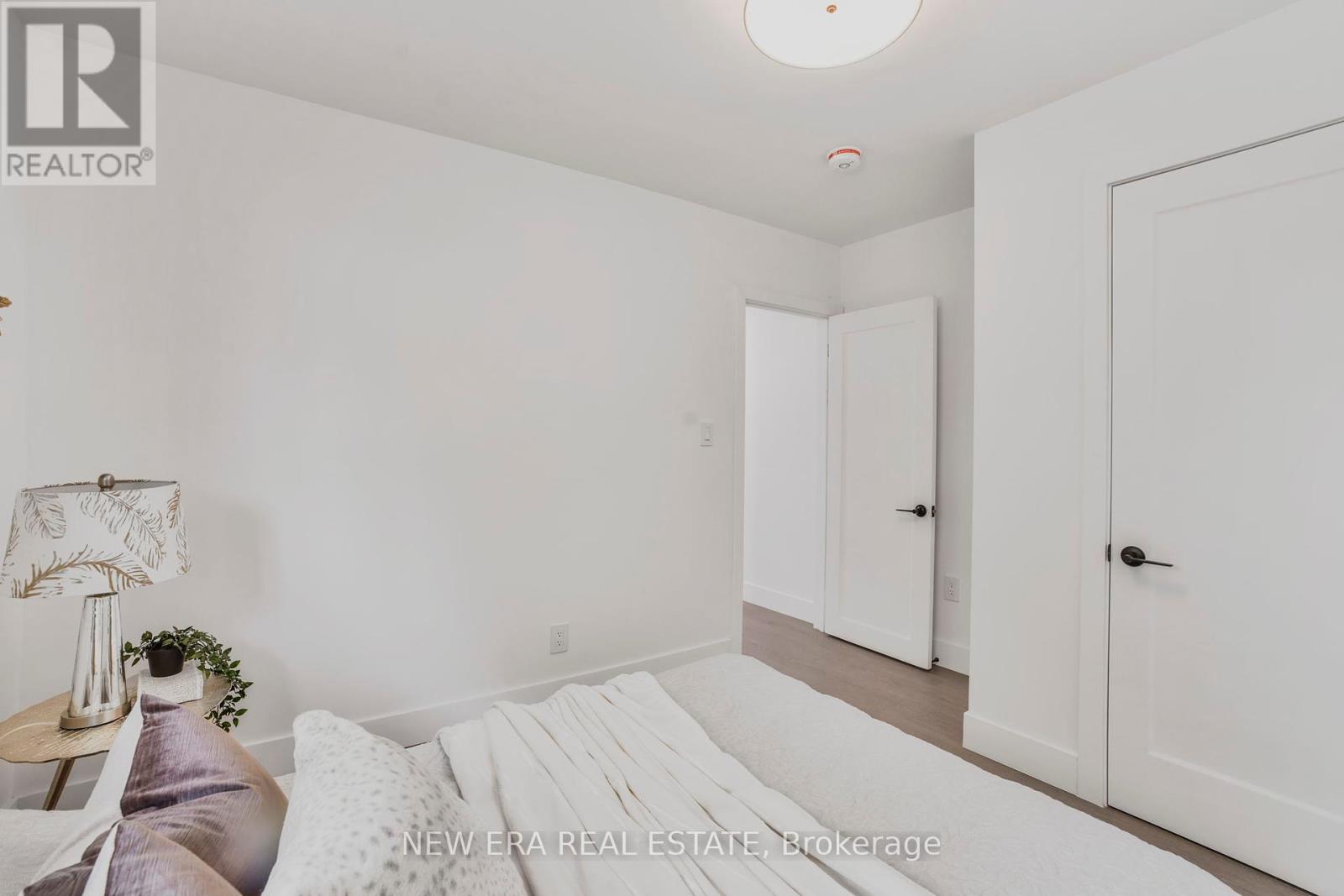 Photo 30 of 784 Upper Gage Drive, Hamilton ON