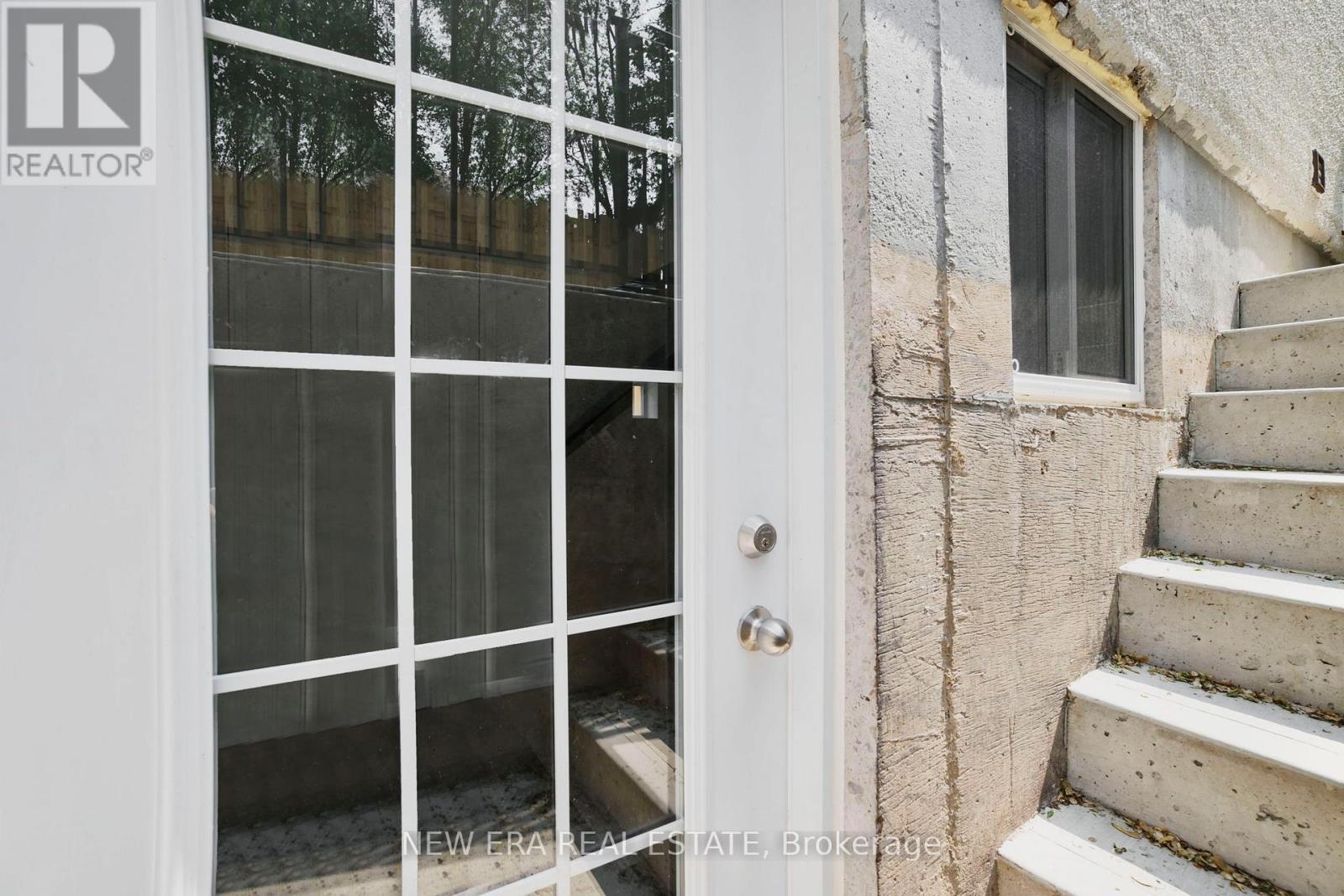 Photo 20 of 784 Upper Gage Drive, Hamilton ON