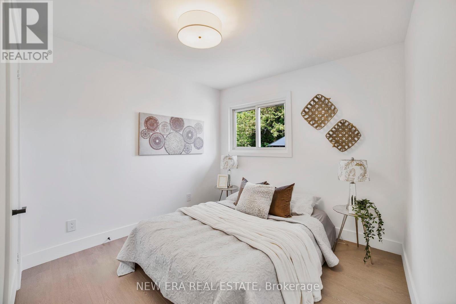 Photo 6 of 784 Upper Gage Drive, Hamilton ON