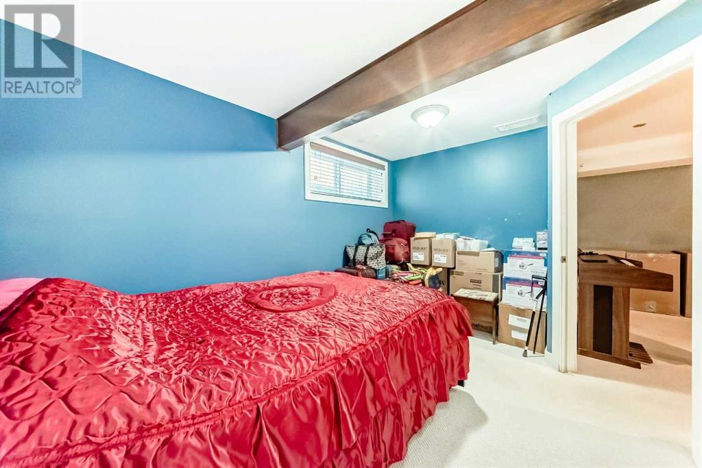 Single Family House for Sale in  Everstone Drive SW Evergreen Calgary 