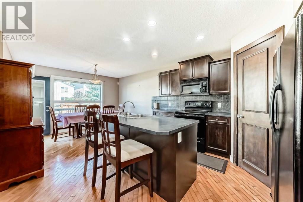 Single Family House for Sale in  Everstone Drive SW Evergreen Calgary 