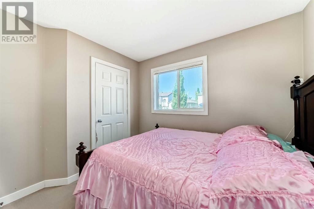 Single Family House for Sale in  Everstone Drive SW Evergreen Calgary 