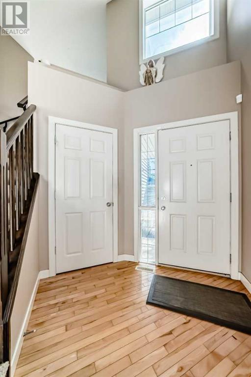Single Family House for Sale in  Everstone Drive SW Evergreen Calgary 