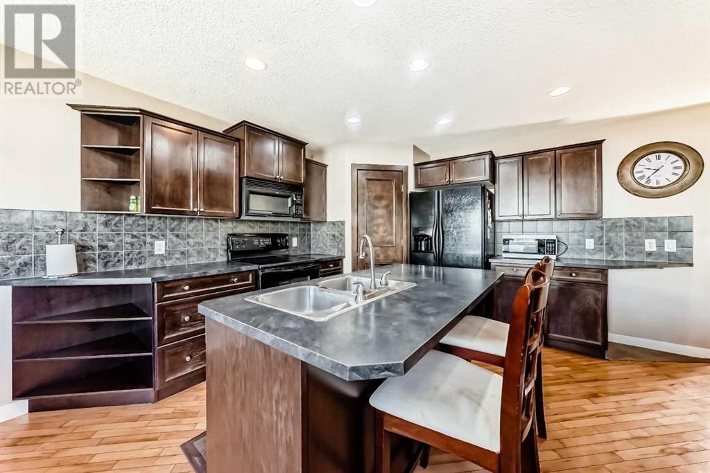 Single Family House for Sale in  Everstone Drive SW Evergreen Calgary 