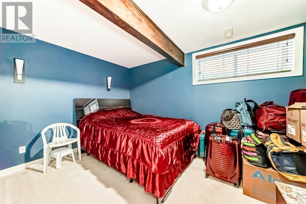 Single Family House for Sale in  Everstone Drive SW Evergreen Calgary 