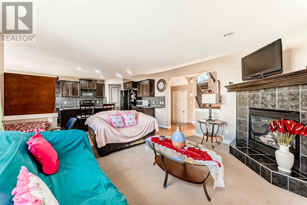 Single Family House for Sale in  Everstone Drive SW Evergreen Calgary 