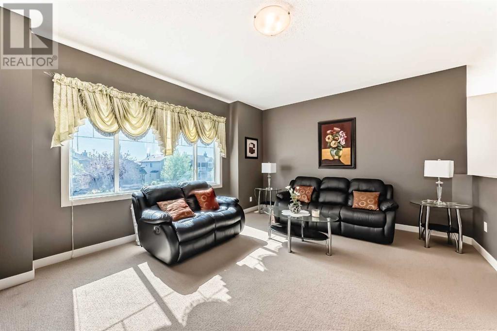 Single Family House for Sale in  Everstone Drive SW Evergreen Calgary 
