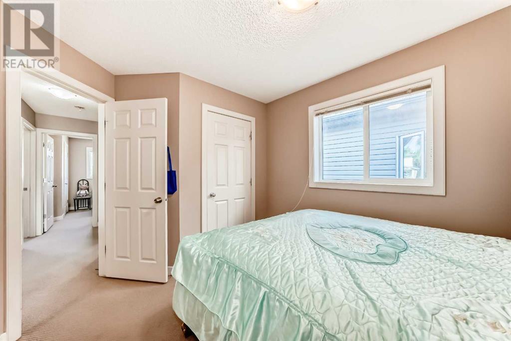 Single Family House for Sale in  Everstone Drive SW Evergreen Calgary 