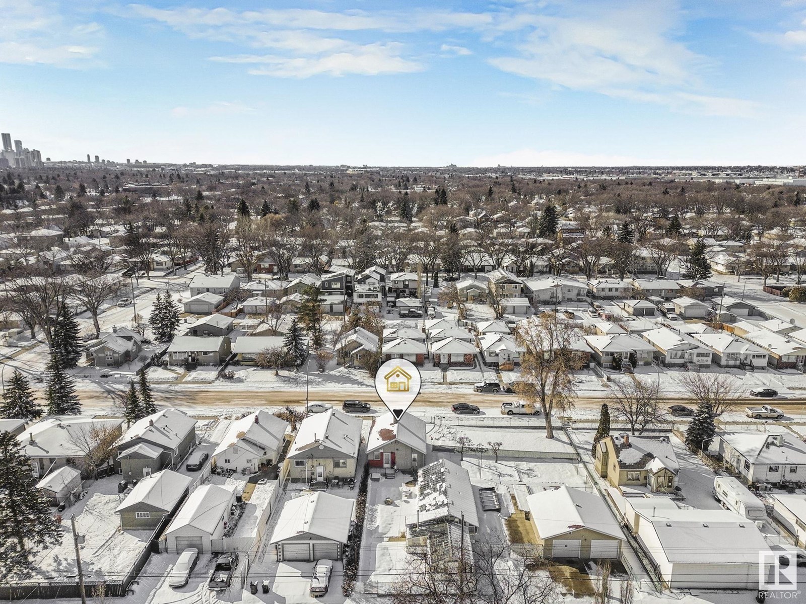 Photo 4 of 11929 54 St Nw, Edmonton AB