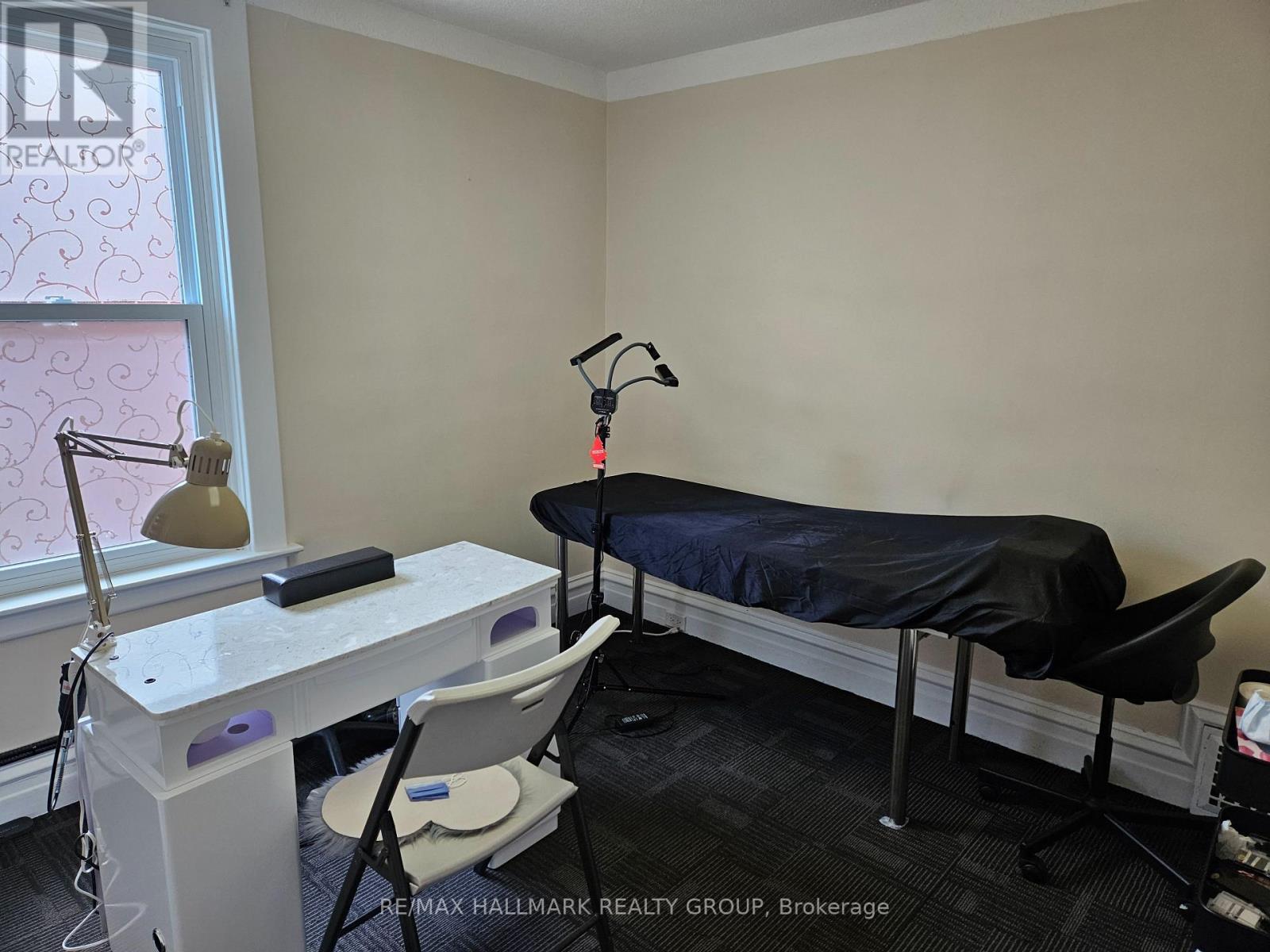 Photo 10 of 22 563 Gladstone Avenue, Ottawa ON