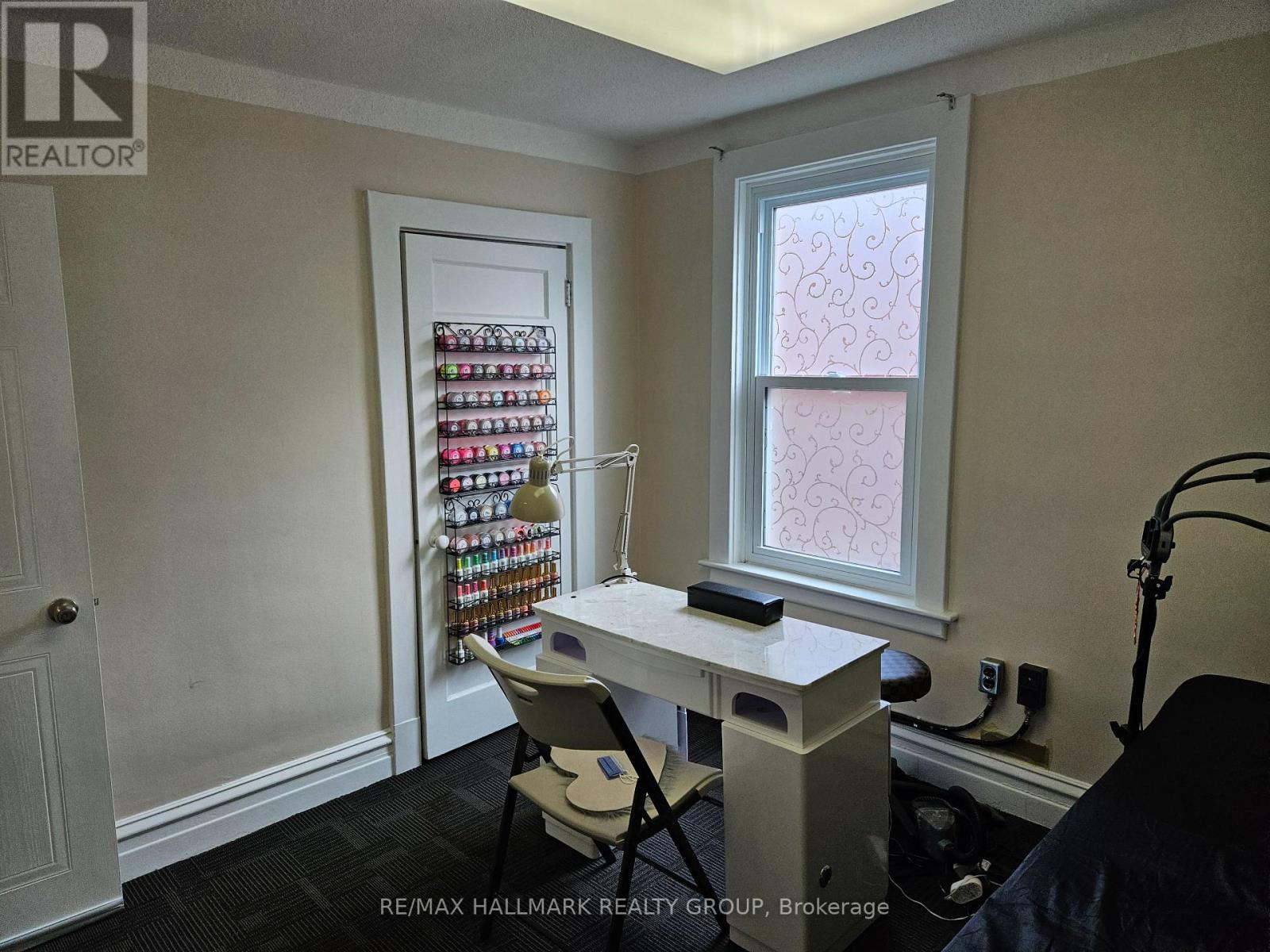 Photo 8 of 22 563 Gladstone Avenue, Ottawa ON