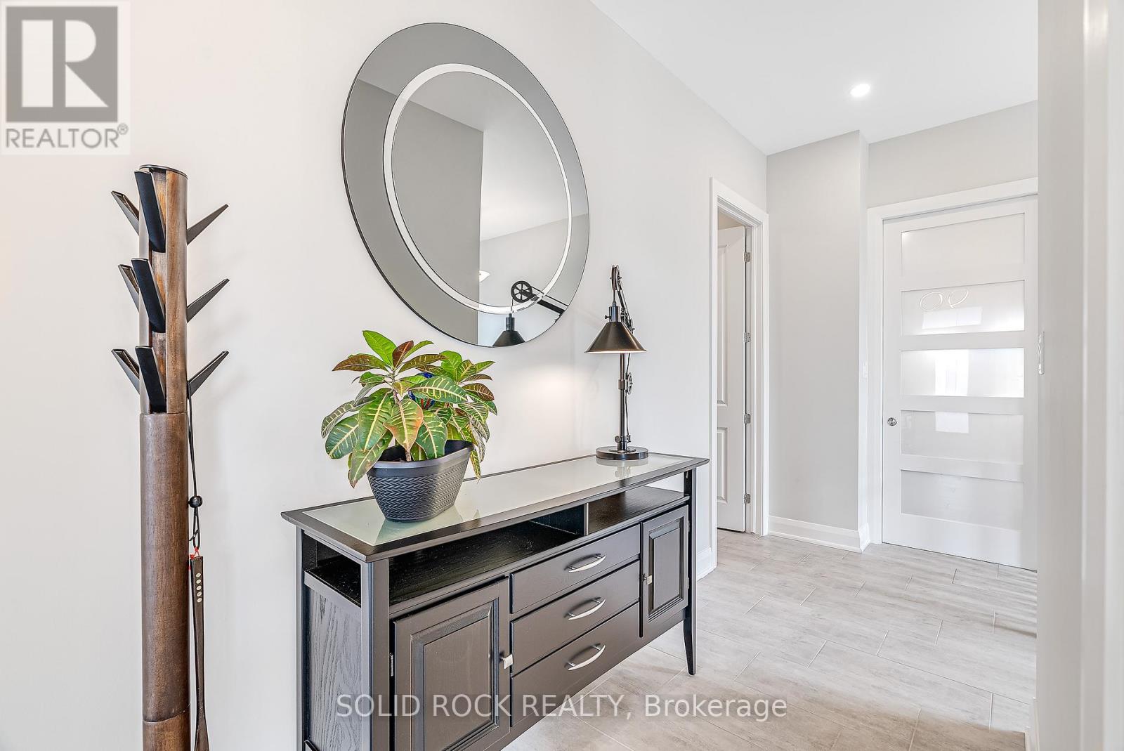 Photo 7 of 135 Pathfinder Way, Ottawa ON