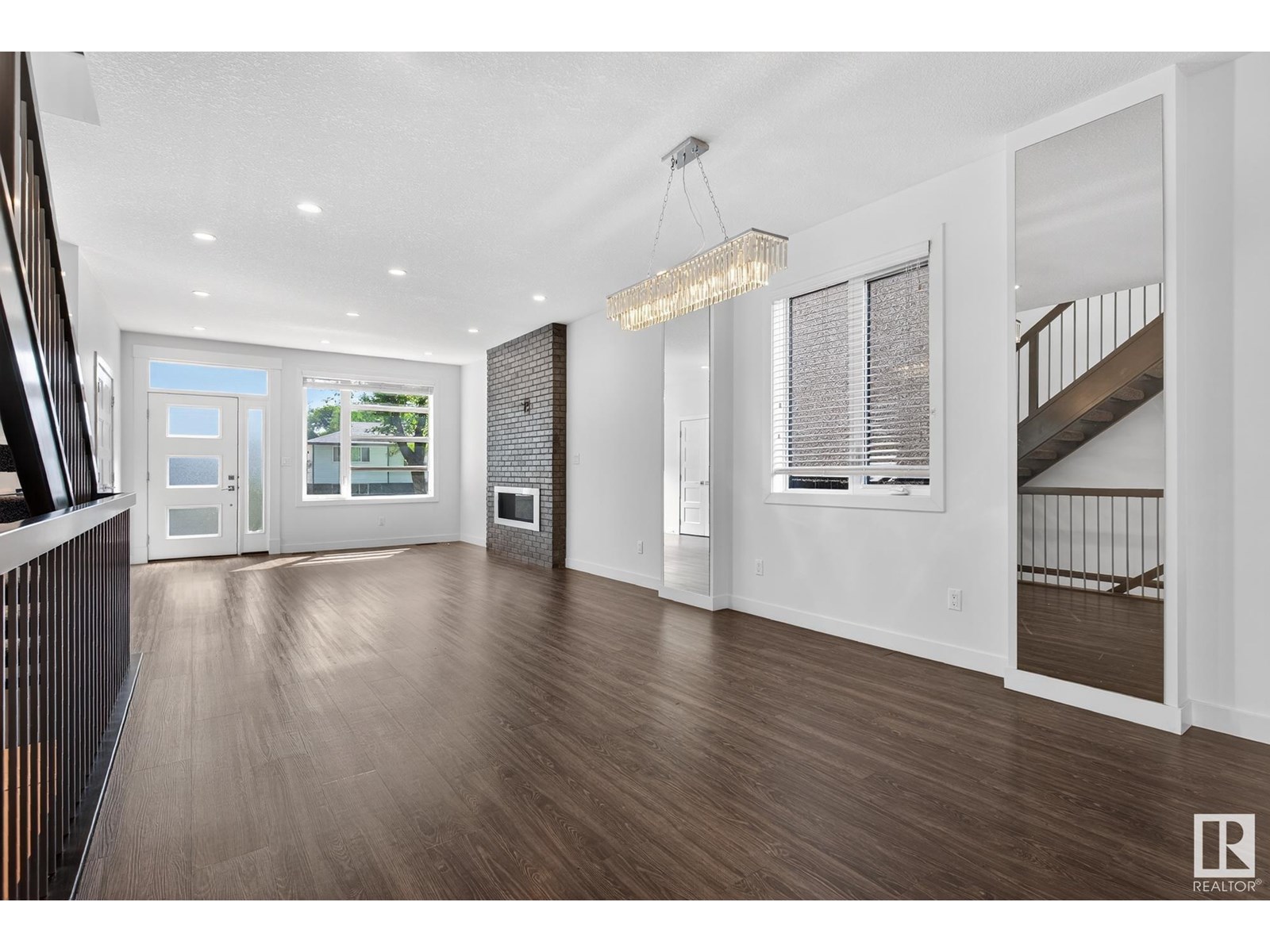 Photo 11 of 12836 123 A St Nw, Edmonton AB