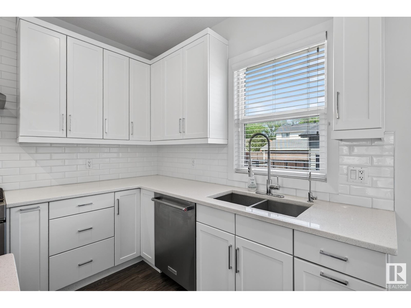 Photo 16 of 12836 123 A St Nw, Edmonton AB