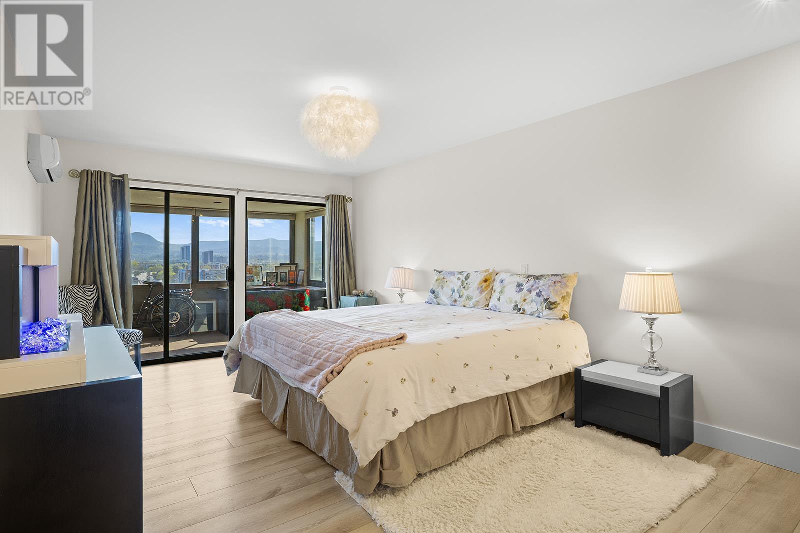 1403 737 Leon Avenue, Kelowna