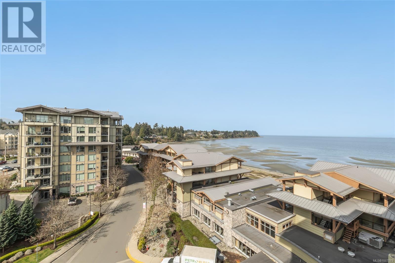 Photo 4 of 703 704 A 181 Beachside Dr, Parksville BC