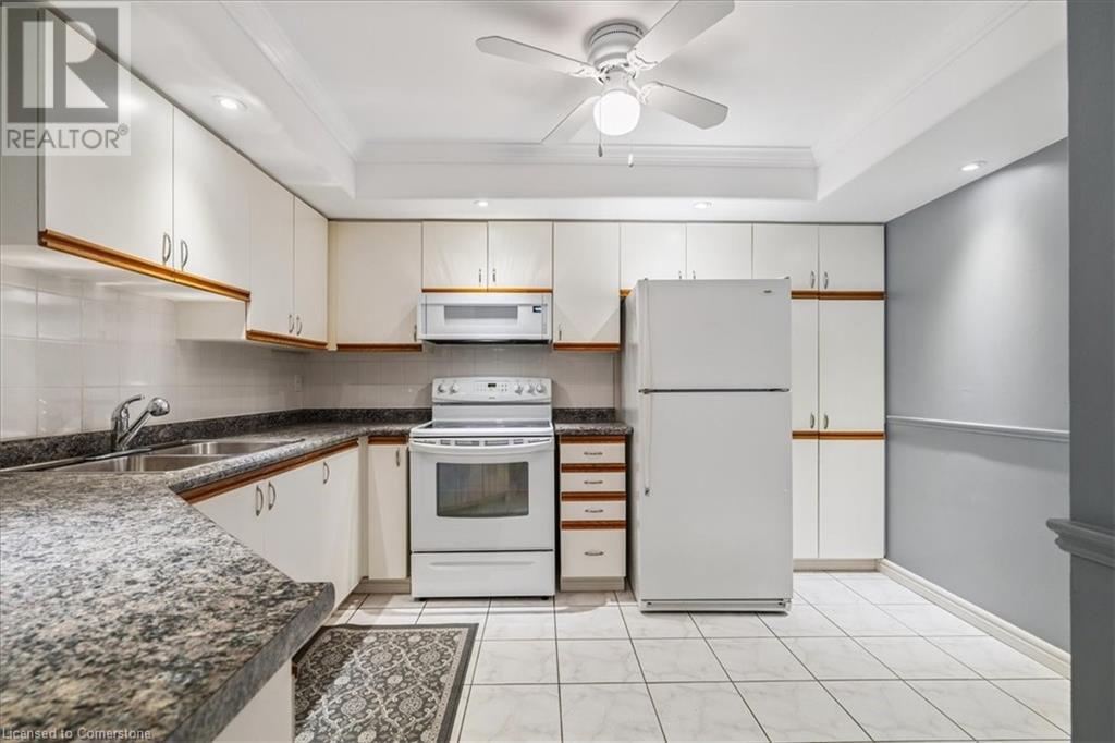 Photo 9 of 5090 Pinedale Avenue Unit 302, Burlington ON