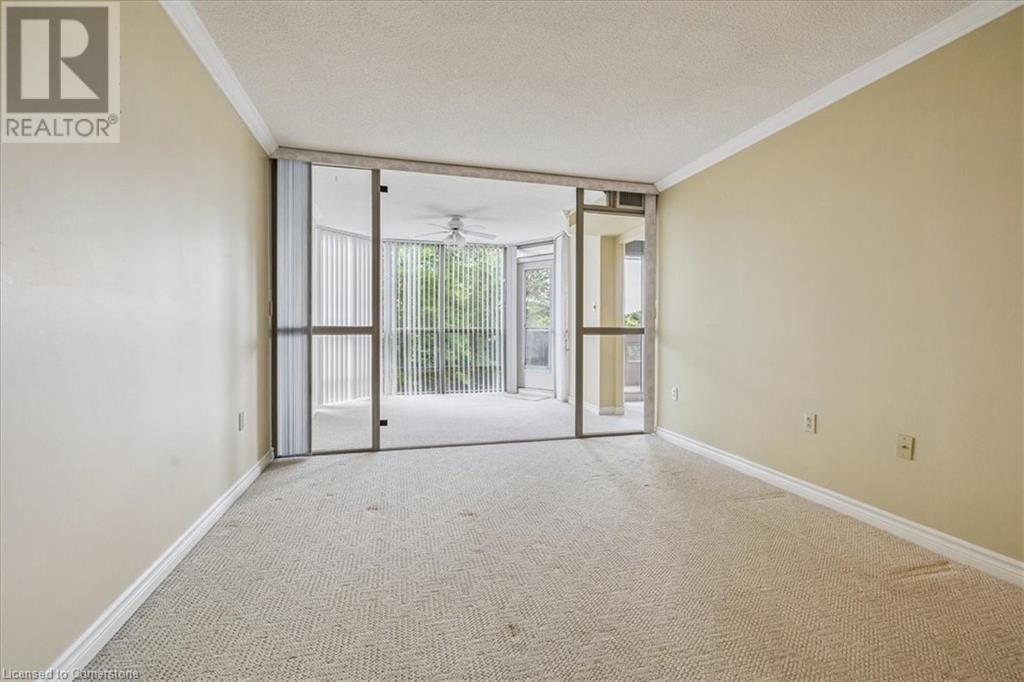 Photo 3 of 5090 Pinedale Avenue Unit 302, Burlington ON