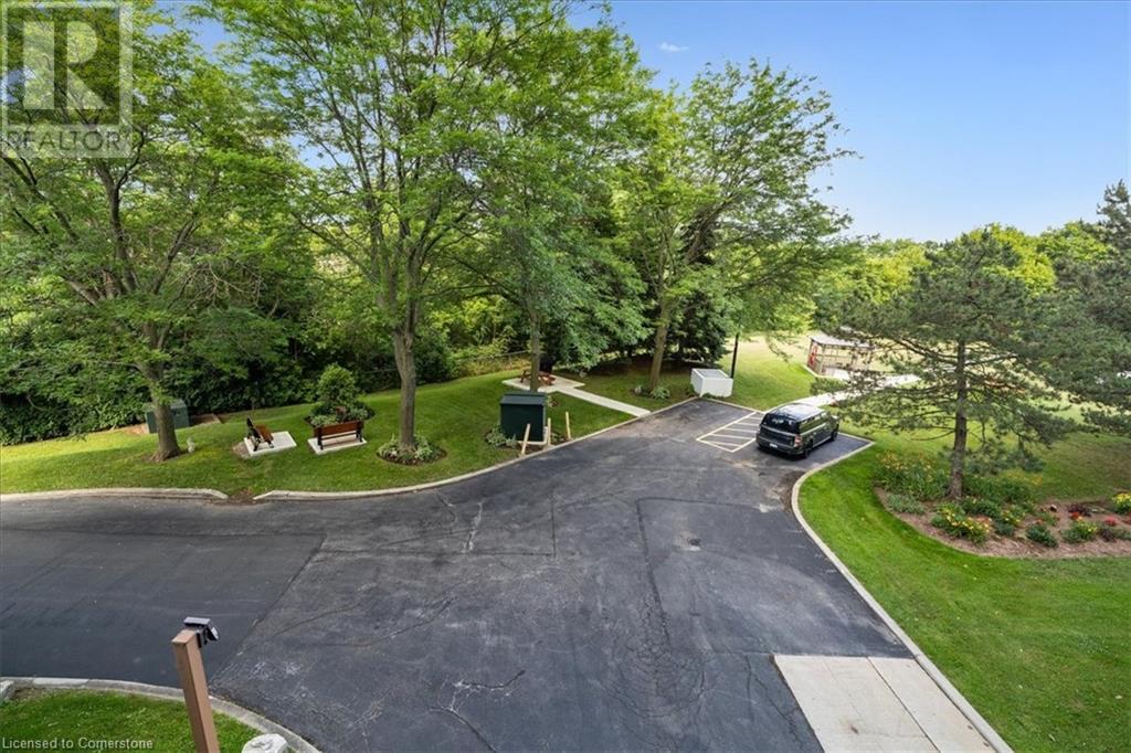 Photo 30 of 5090 Pinedale Avenue Unit 302, Burlington ON