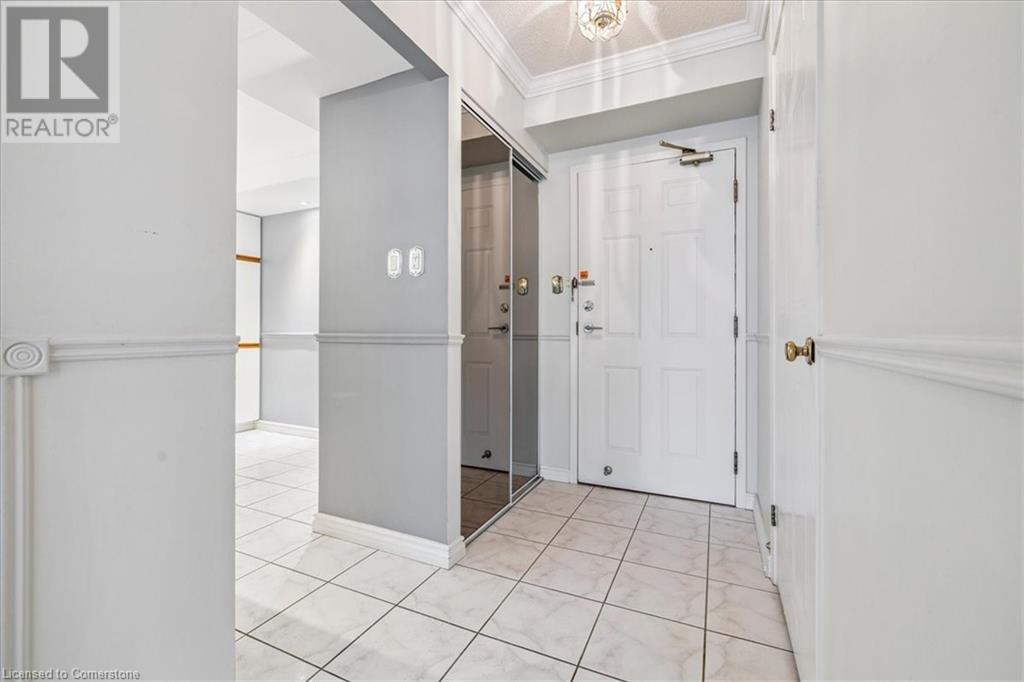 Photo 42 of 5090 Pinedale Avenue Unit 302, Burlington ON
