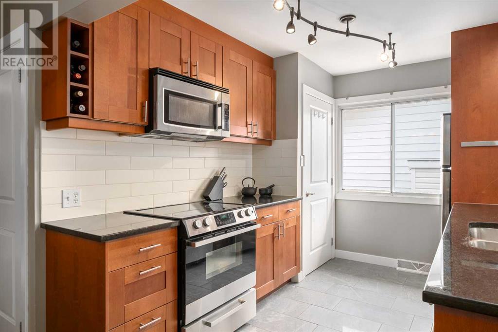 4424 8 Avenue SW, Calgary, Alberta