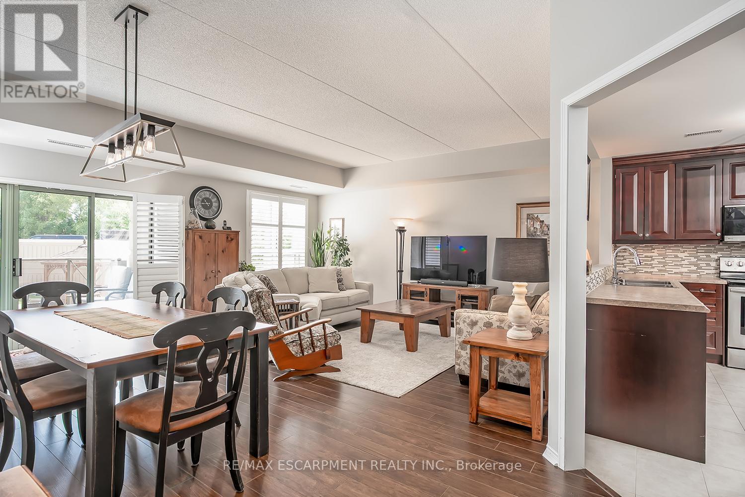Photo 12 of 108 2085 Amherst Heights Drive, Burlington ON