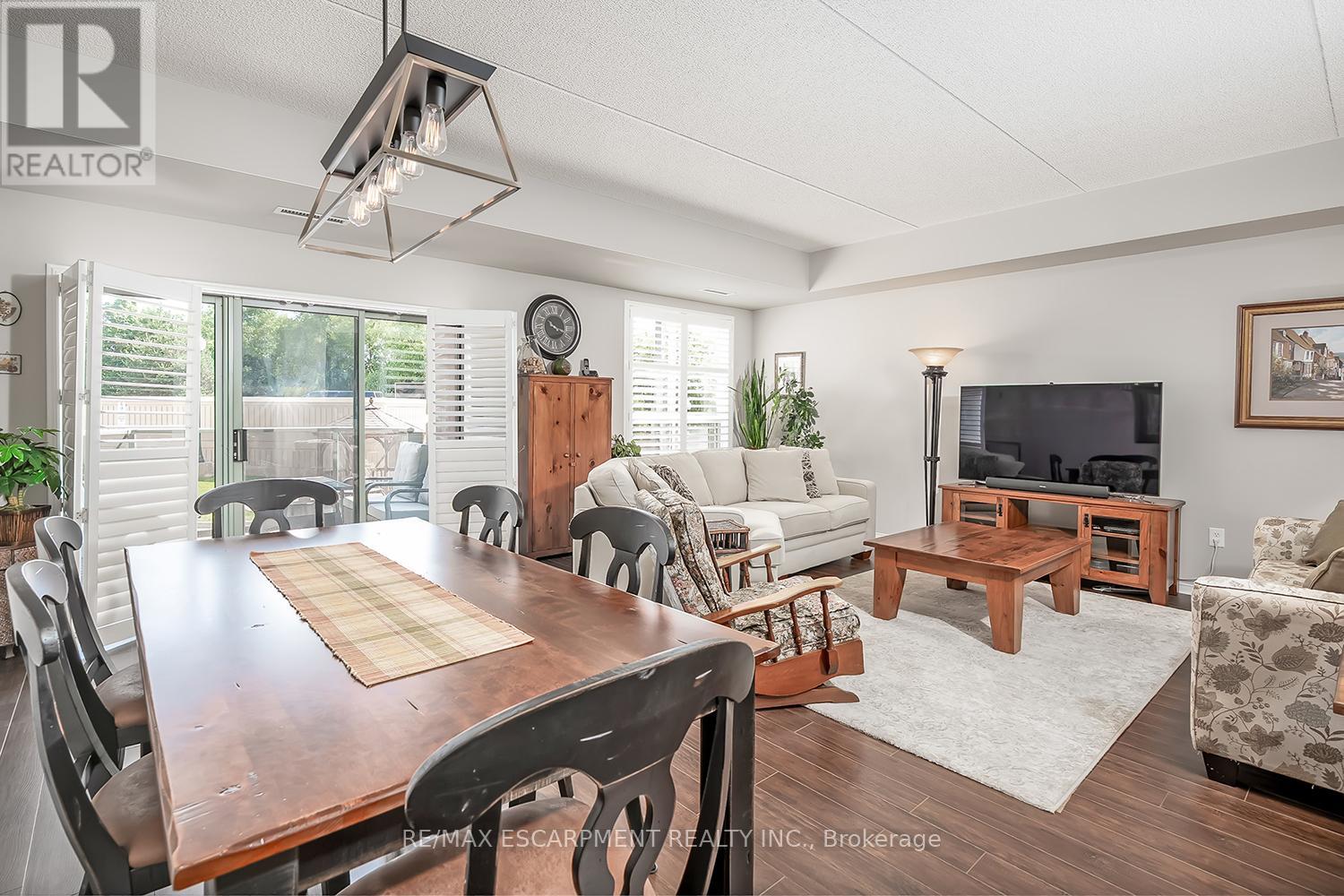 Photo 17 of 108 2085 Amherst Heights Drive, Burlington ON