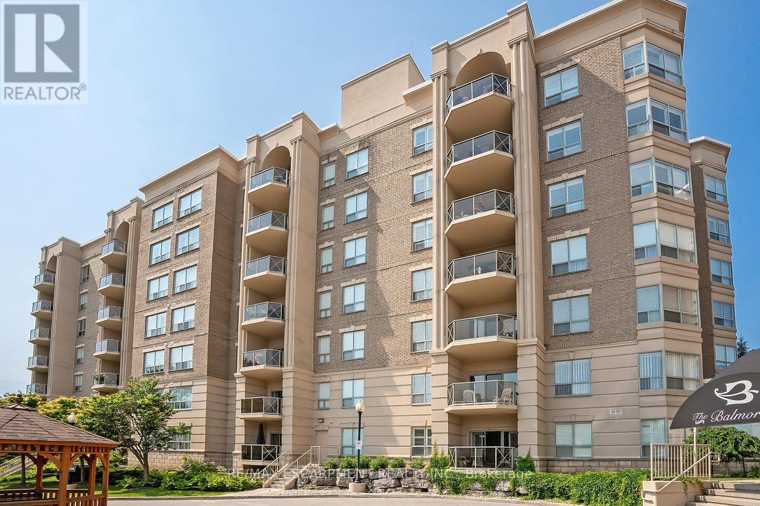 Photo 4 of 108 2085 Amherst Heights Drive, Burlington ON