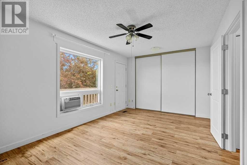 Single Family House Bi-level for Sale in  Hunterhorn Crescent NE Huntington Hills Calgary 