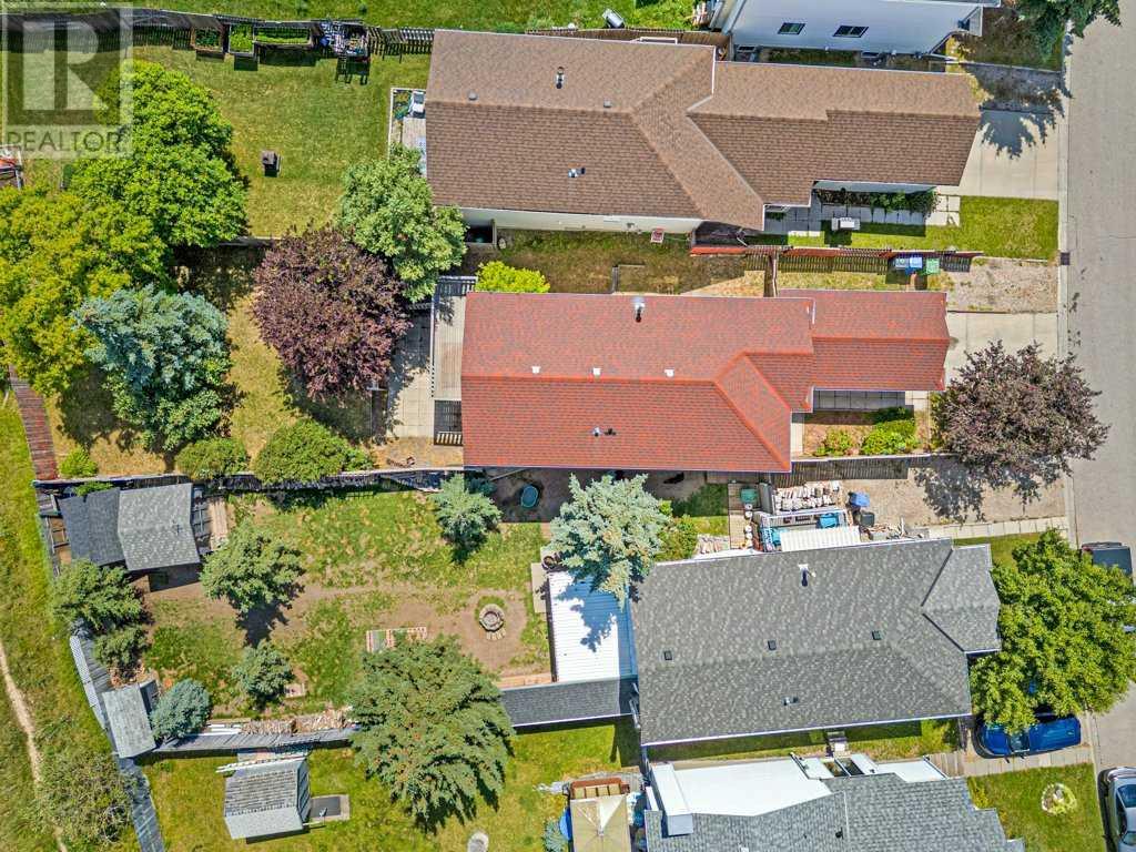 Single Family House Bi-level for Sale in  Hunterhorn Crescent NE Huntington Hills Calgary 