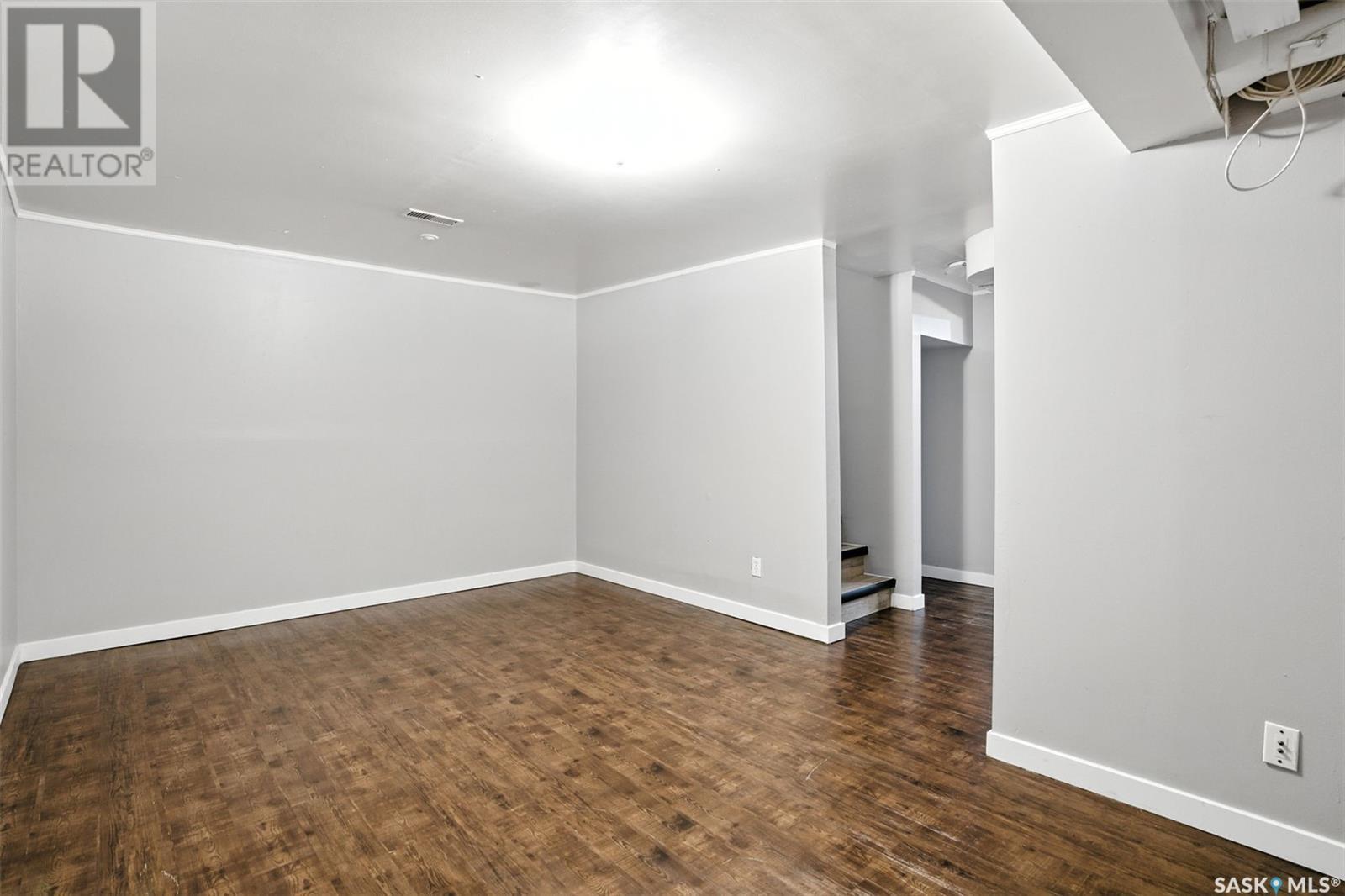 Single Family House 2 Level for Sale in  Taylor STREET E Saskatoon 