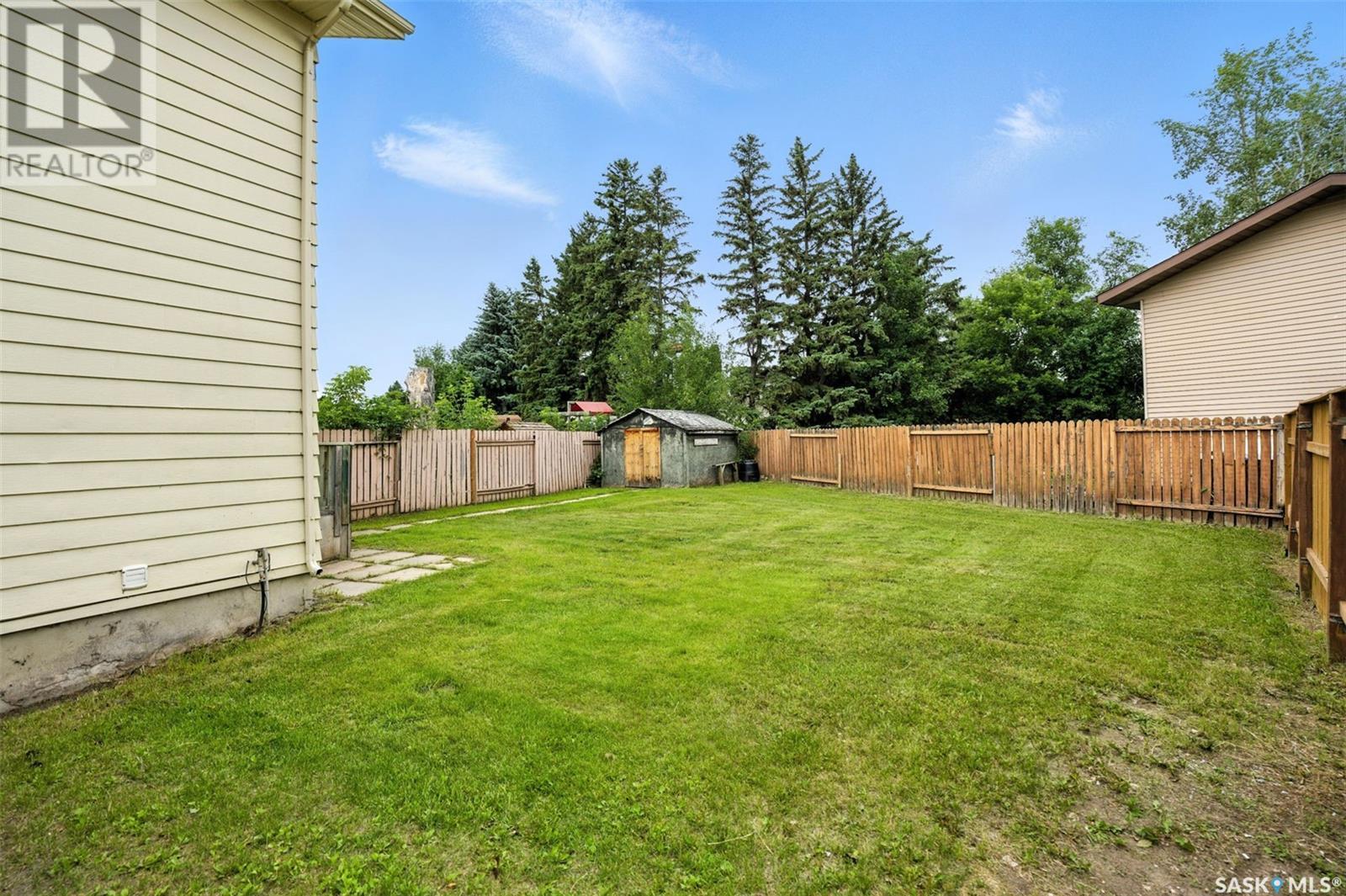 Single Family House 2 Level for Sale in  Taylor STREET E Saskatoon 