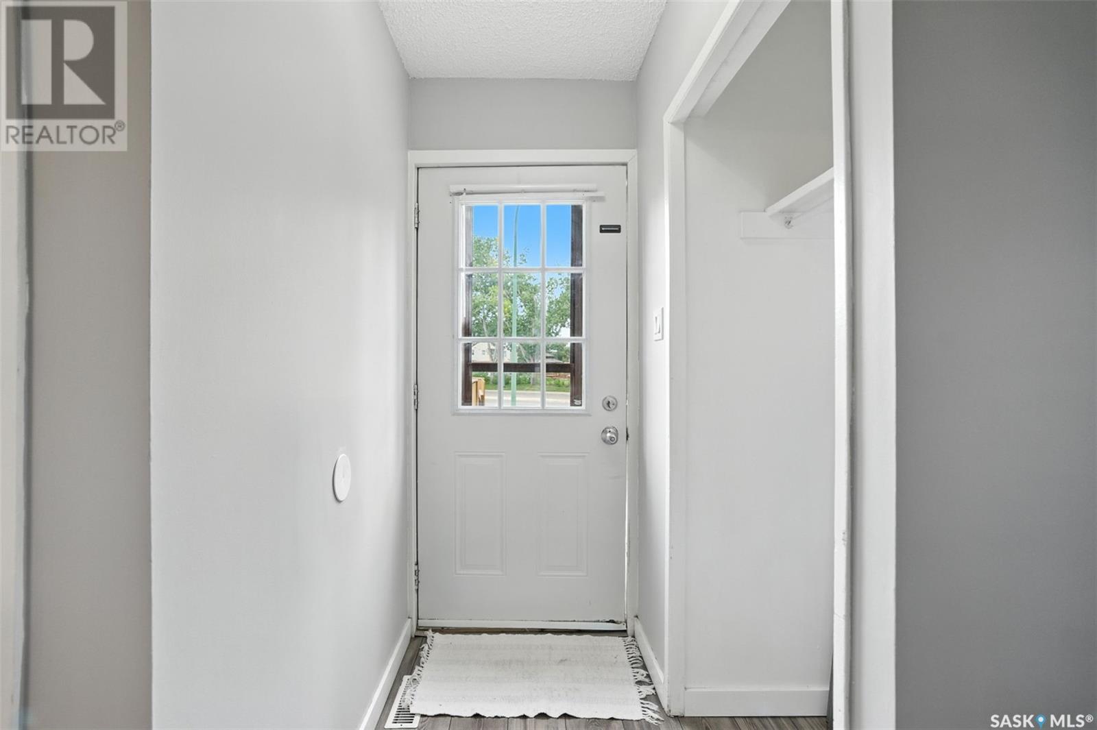 Single Family House 2 Level for Sale in  Taylor STREET E Saskatoon 