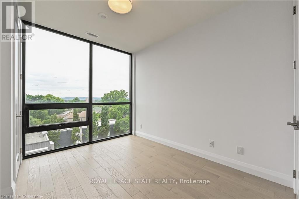 Photo 14 of 507 101 Locke Street S, Hamilton ON